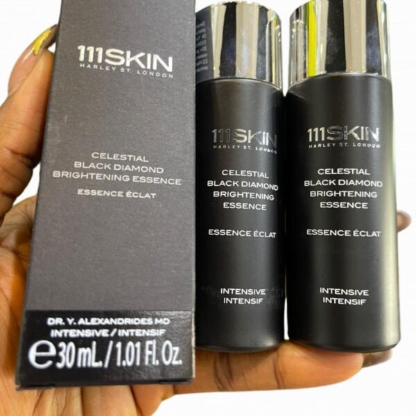 111SKIN Celestial Black Diamond Brightening Essence