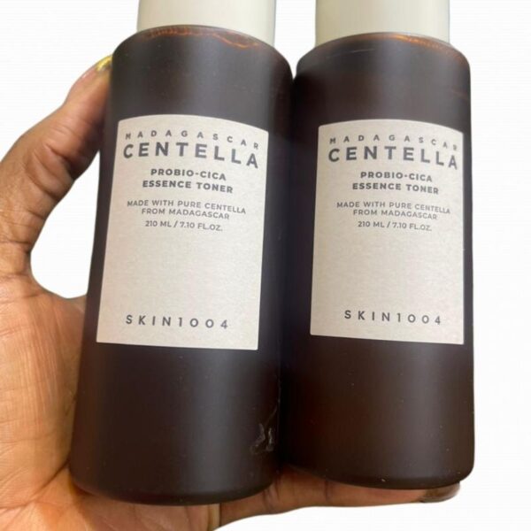 SKIN1004 Madagascar Centella Probio-Cica Essence Toner