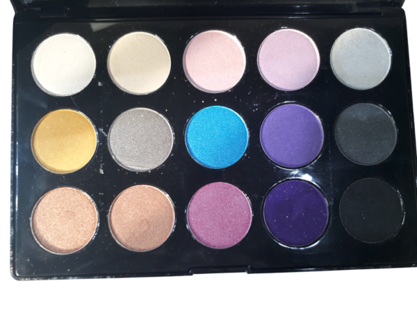 Omei's Lasting Color Shining Eyeshadow